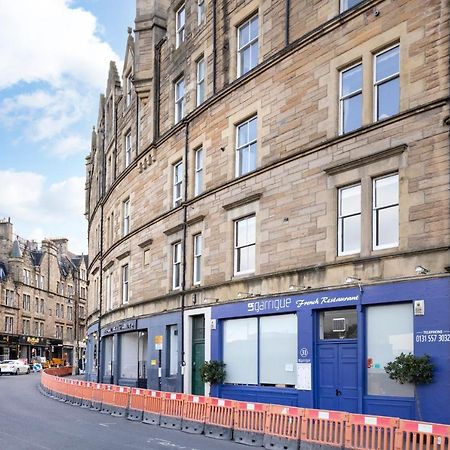 Joivy Old Town 1-Bed Apartment With Stunning Views Edimburgo Esterno foto
